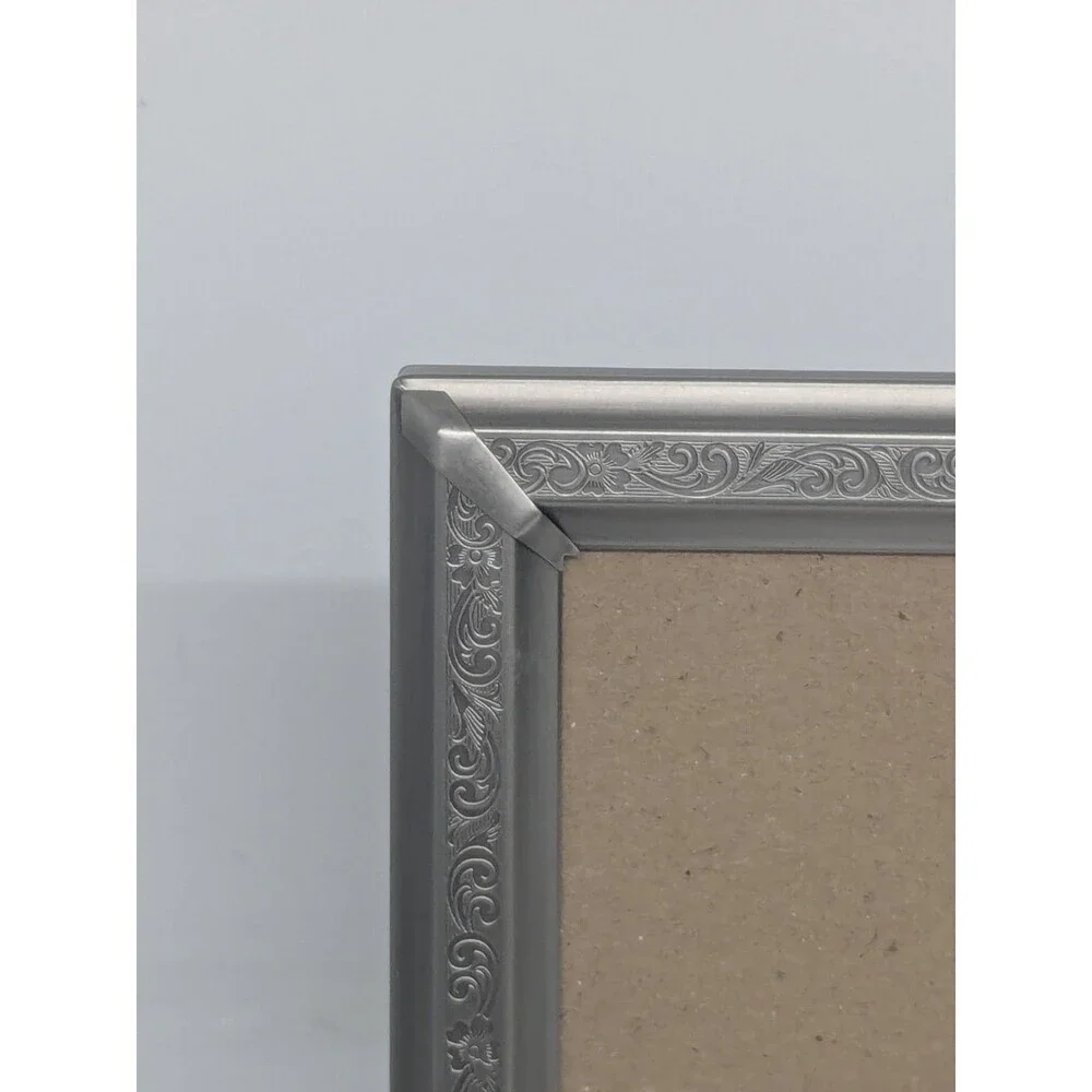 Vintage Silvertone 5X7